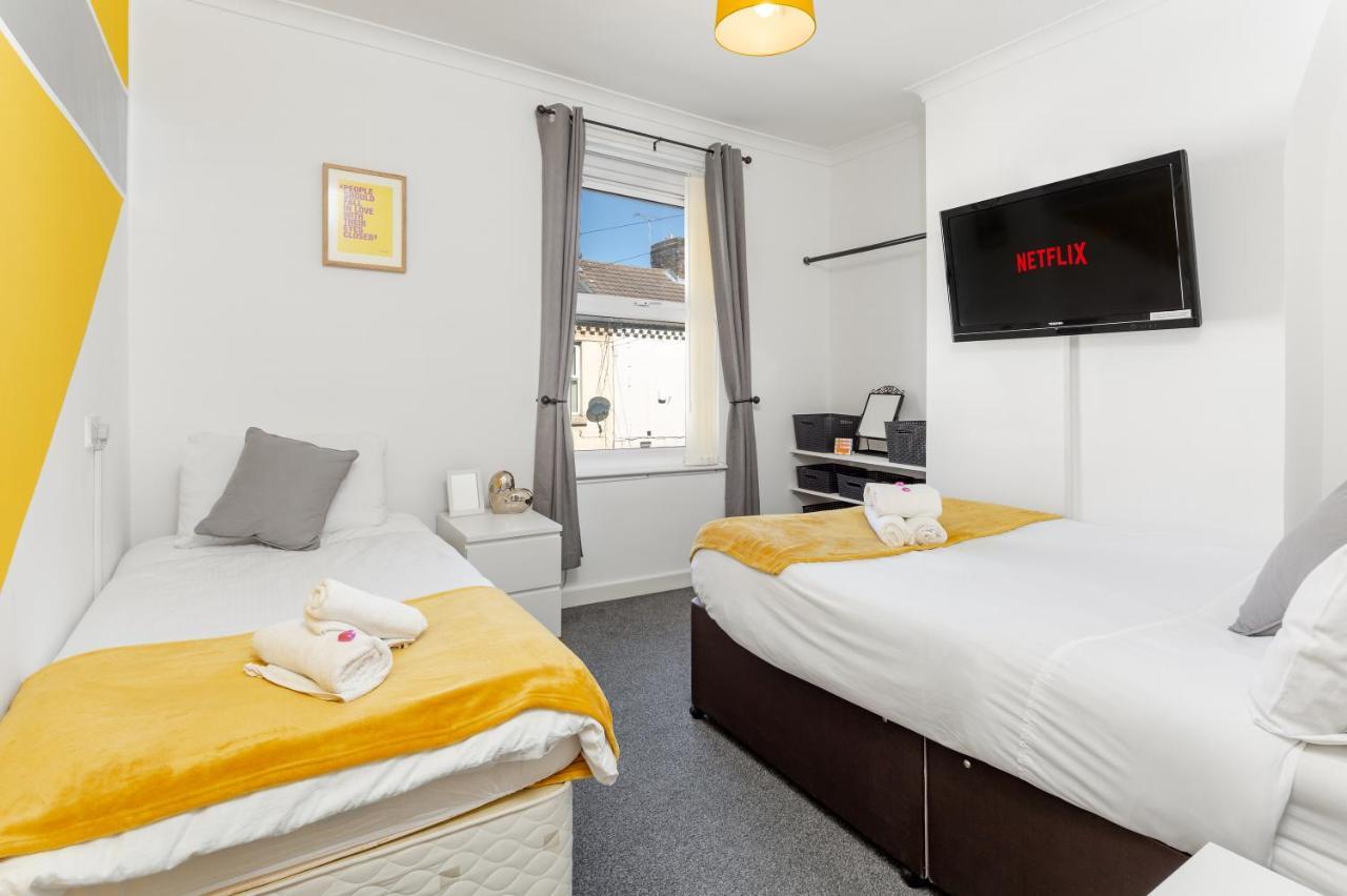 ליברפול Cosy Anfield Guesthouse - Free Parking מראה חיצוני תמונה