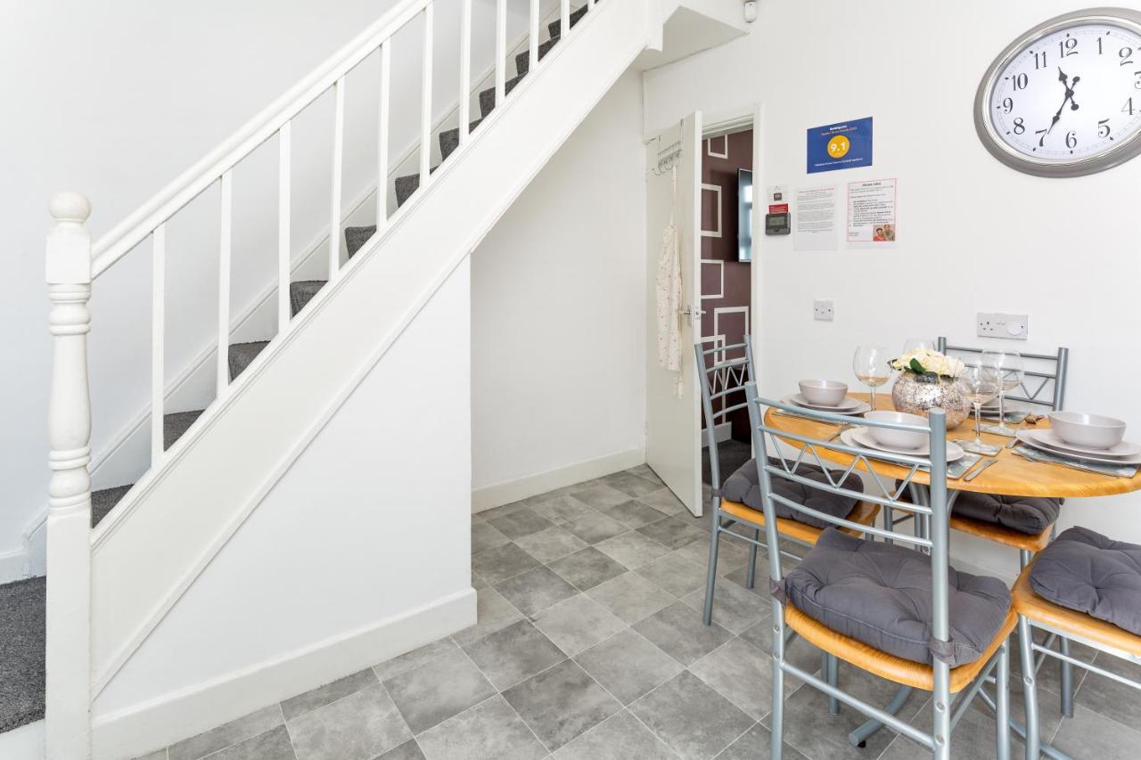 ליברפול Cosy Anfield Guesthouse - Free Parking מראה חיצוני תמונה